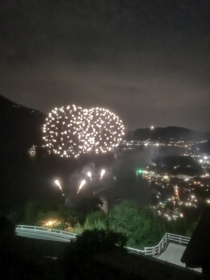 Como Lake Panorama Apartment Sveva เชอร์นอบบิโอ ภายนอก รูปภาพ