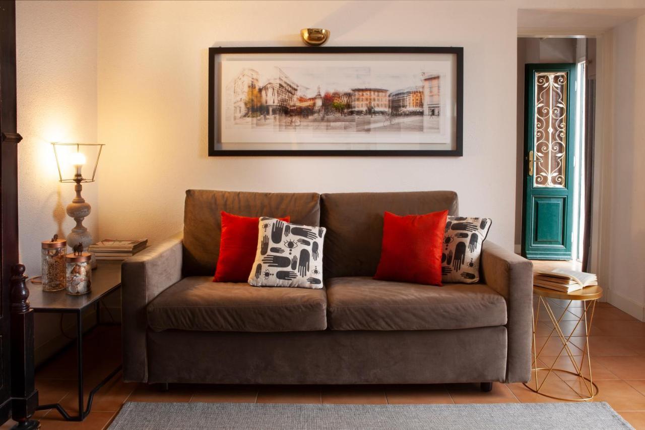 Como Lake Panorama Apartment Sveva เชอร์นอบบิโอ ภายนอก รูปภาพ