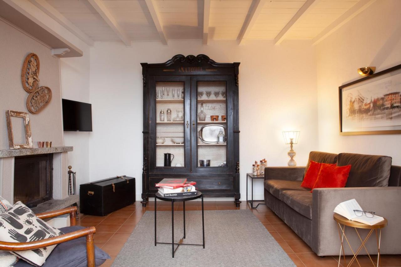 Como Lake Panorama Apartment Sveva เชอร์นอบบิโอ ภายนอก รูปภาพ